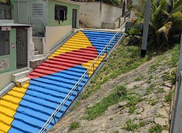 puerto-rico/aguadilla/landmark/escalinata-hacia-la-via