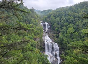 north-carolina/foothills/landmark/whitewater-falls