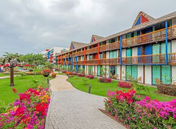ecuador/southern-sierra/landmark/royal-decameron-punta-centinela