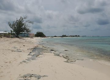 turks-and-caicos-islands/grand-turk/landmark/pillory-beach