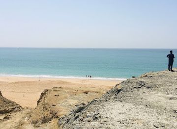 pakistan/lower-sindh/landmark/sindh-tourism-department-hut