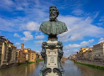 italy/chianti/landmark/monument-to-benvenuto-cellini