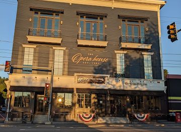 new-hampshire/laconia/landmark/lakeport-opera-house