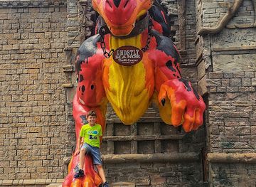 ohio/sandusky/landmark/ghostly-manor-thrill-center