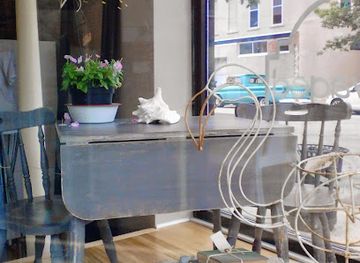 illinois/rockford/landmark/salvaged-by-sonya