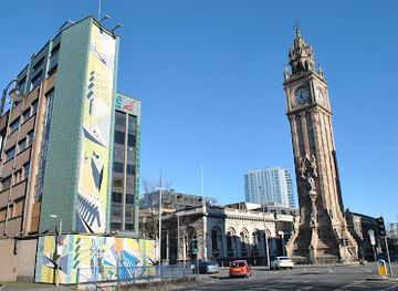 united-kingdom/belfast/landmark/dc-tours-belfast-walking-tours