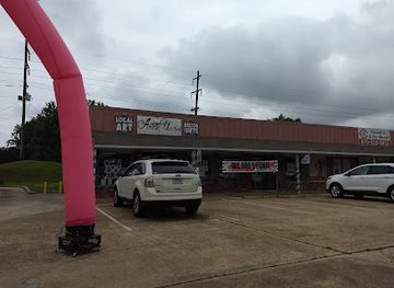 arkansas/jonesboro/landmark/artsy-unique-boutique