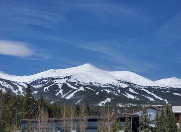 colorado/breckenridge-ski-resort/landmark/isak-heartstone