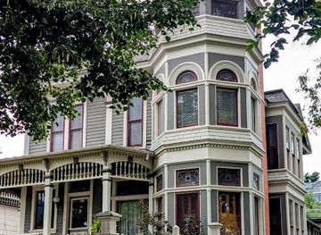 colorado/northwest-colorado/landmark/mork-mindy-house