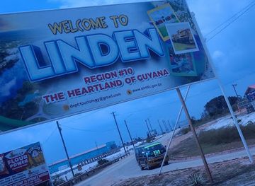 guyana/bartica/landmark/welcome-to-linden-monument