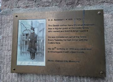 denmark/zealand/landmark/hans-christian-andersen-plaque