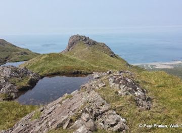 ireland/connemara-national-park/landmark/walk-connemara