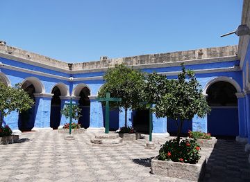 peru/arequipa/historic-centre-of-arequipa/landmark/santa-catalina-monastery