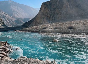 india/leh-ladakh/landmark/himalayan-shepherd-car-rental-in-leh-ladakh-leh-ladakh-tour-packages