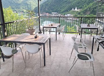 bosnia-and-herzegovina/zvornik-region/landmark/hotel-vidikovac