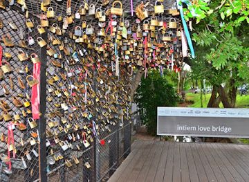 south-africa/pretoria/landmark/intiem-love-bridge