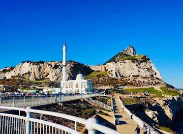 gibraltar/queensway-quay/landmark/tours-of-gibraltar