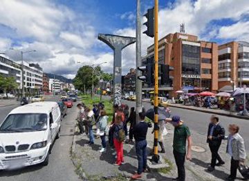 colombia/bogota/usaquen/landmark/antigua-valla-publicitaria