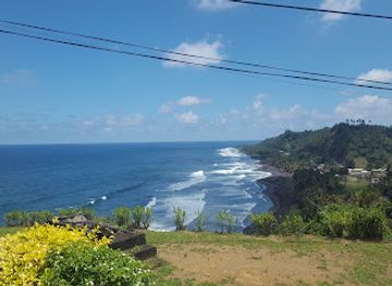 saint-vincent-and-the-grenadines/barrouallie/landmark/black-point-tunnel