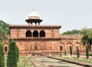 india/agra/khandari/landmark/kandhari-begum-tomb