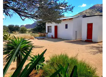 Erongo Rocks - Farmhouse & Camping