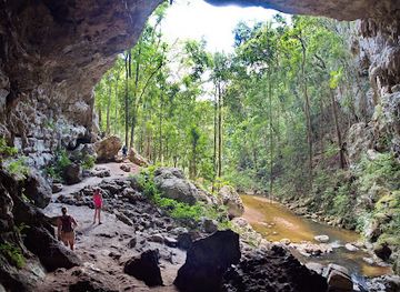 belize/mountain-pine-ridge/landmark/rio-frio-cave