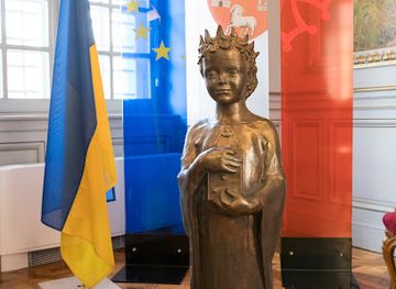 france/toulouse/landmark/statue-d-anne-de-kiev