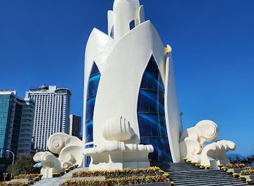 vietnam/nha-trang/nha-trang-cathedral/landmark/thap-tram-huong