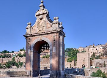 spain/toledo/alcazar/landmark/alcantara-bridge