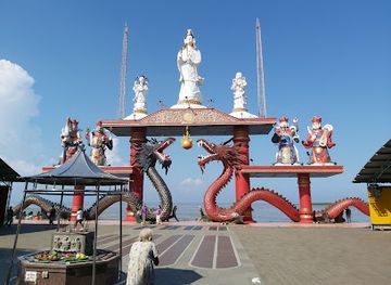 indonesia/surabaya/kenjeran/landmark/kwan-im-goddess-statue