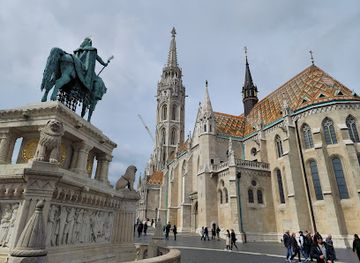 hungary/southern-great-plain/landmark/statue-of-st-stephen-i