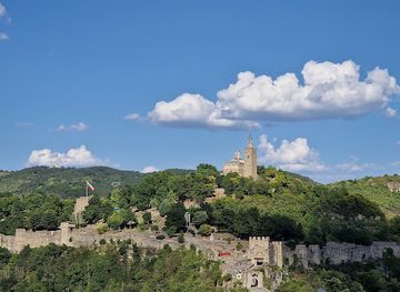 bulgaria/semkovo/landmark/tsarevets-fortress