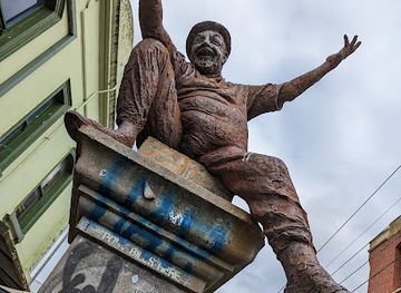 australia/melbourne/fitzroy/landmark/adrian-rawlins-statue