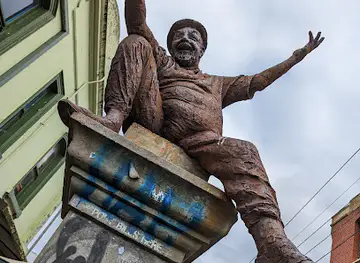 Adrian Rawlins Statue