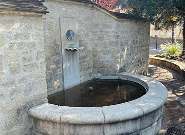 france/picardy/landmark/fontaine-saint-jacques-de-compostelle