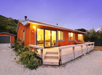 new-zealand/gisborne/landmark/wainui-escape