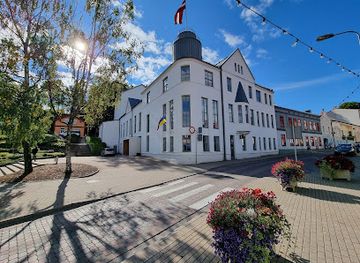 latvia/talsi/landmark/talsu-tautas-nams