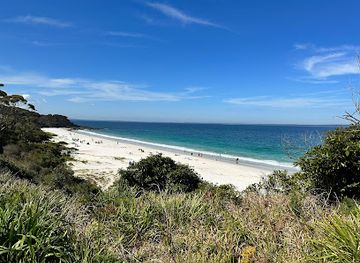 australia/jervis-bay/landmark/white-sands-walk-and-scribbly-gum-track