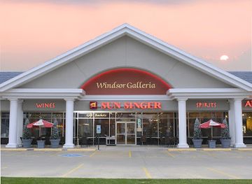 illinois/champaign/landmark/sun-singer-restaurant-wine-spirits