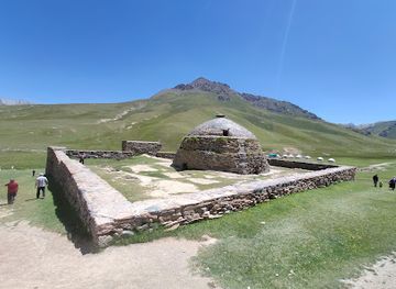 kyrgyzstan/kyzyl-oi/landmark/tash-rabat