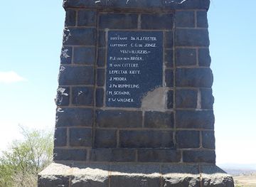 south-africa/battlefields/landmark/elandslaagte-battle-memorial