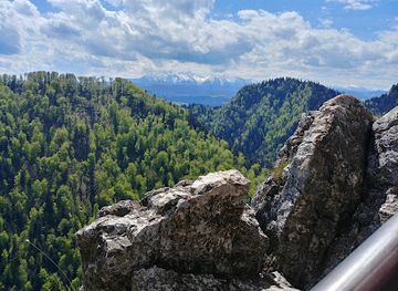 poland/pieniny-mountains/landmark/zamek-pieninski