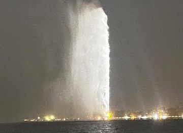 saudi-arabia/jeddah/al-hamra/landmark/nafourat-almlk-fhd-almwq-alsheh