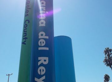 california/venice-beach/landmark/marina-del-rey-sign