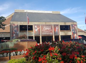tennessee/appalachian-mountains/landmark/grand-ole-opry
