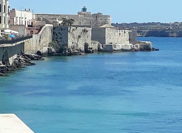italy/sicily/landmark/neapolis-archaeological-park