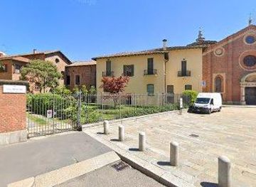 italy/bergamo/landmark/piazza-di-santa-maria-delle-grazie-2