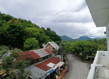 laos/southern-laos/landmark/villa-merry-lao-ban-aphay