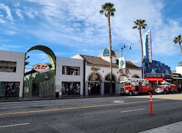 california/hollywood/landmark/hollywood-walk-of-fame