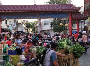 indonesia/semarang/chinatown-semarang/landmark/waroeng-semawis